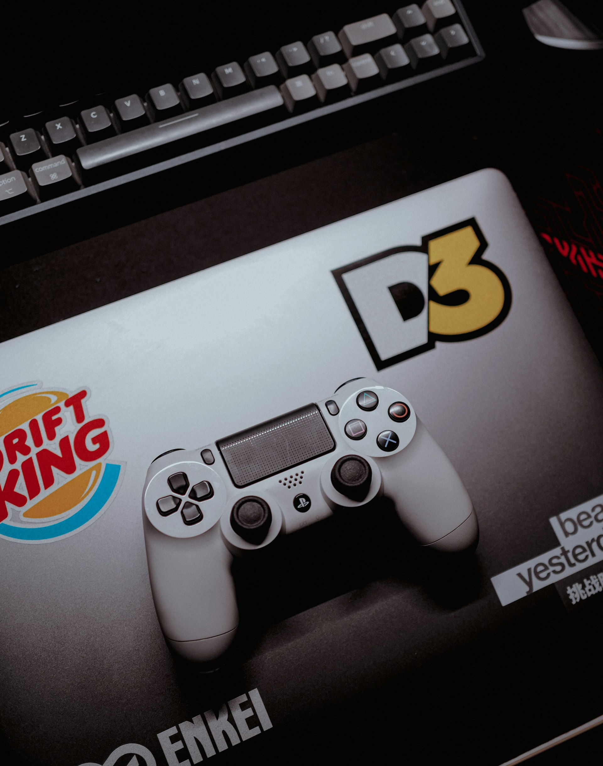Optimizing Your Gaming PC: SSD Benefits, Storage Choices, and DDR4 RAM Explained